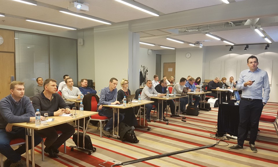 Корпоративне навчання співробітників відділів продажів - Фото №1