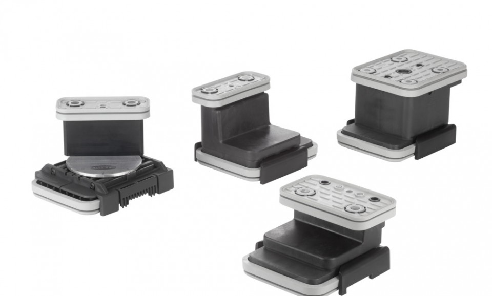 Vacuum clamps for woodworking centers with CNC machines from Schmalz