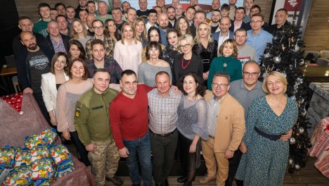 З Новим 2024 роком та Різдвом!