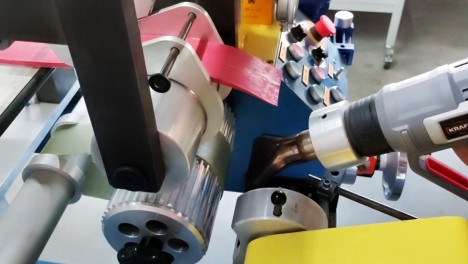 Як виробляють паси з покриттям BIBELT?