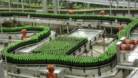 Зносостійкі модульні стрічки Rexnord серії 7005 MatTop для індустрії напоїв