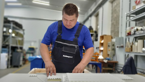 Олег Капустін